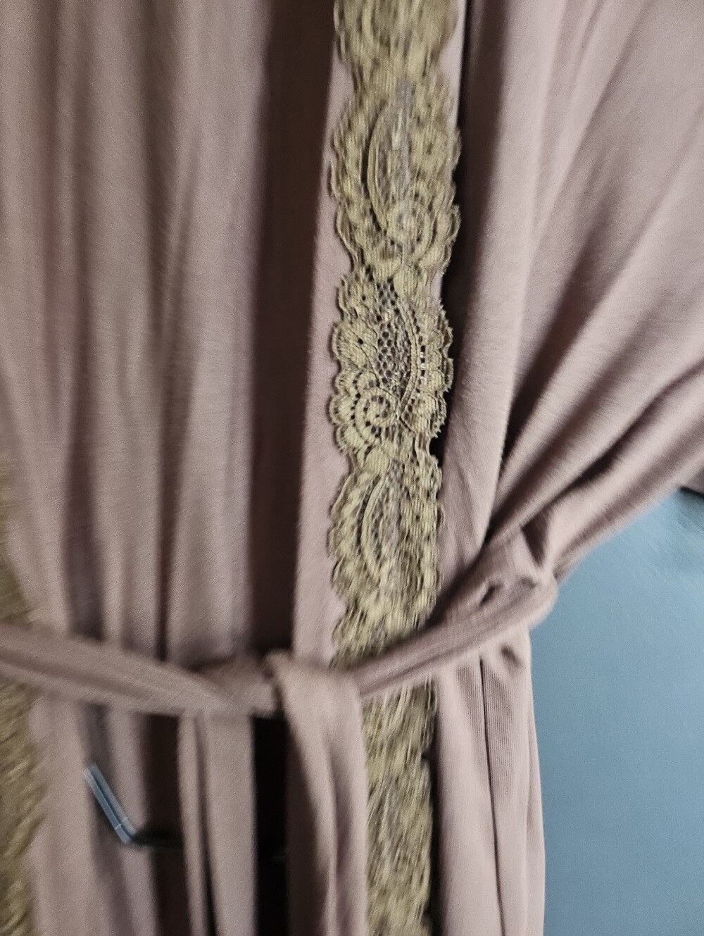 Brown Robe - Picture 4 of 6